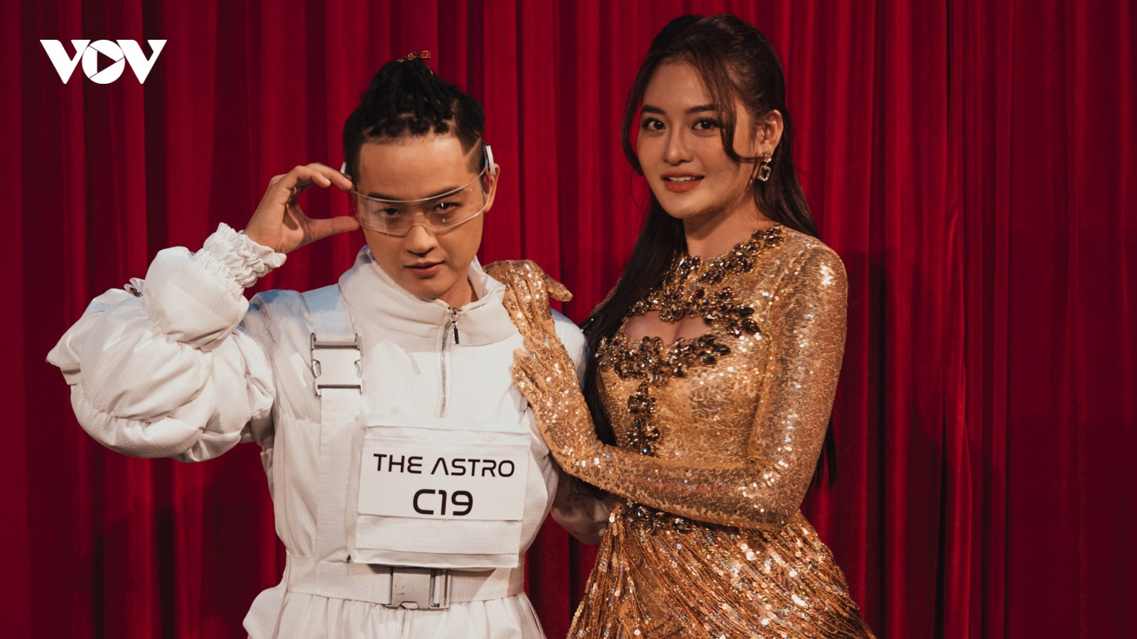 Thùy Anh bất ngờ xuất hiện để cổ vũ Thanh Duy ở "The Heroes"