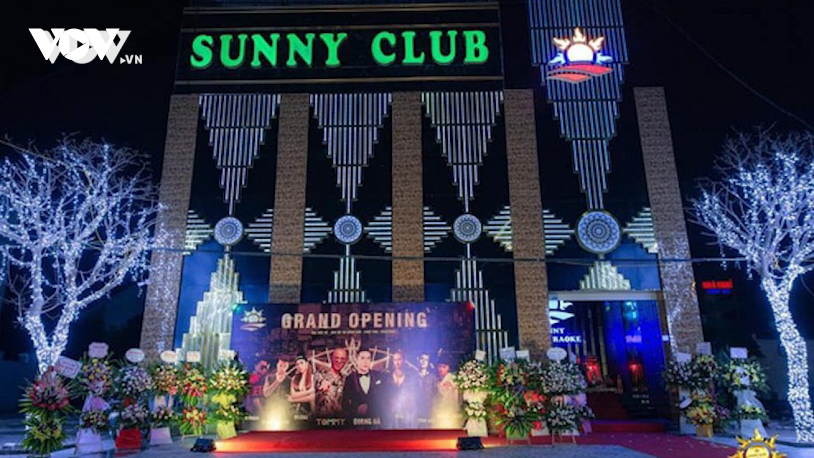 Các video đồi trụy được cho là ở quán bar Sunny là 'giả'