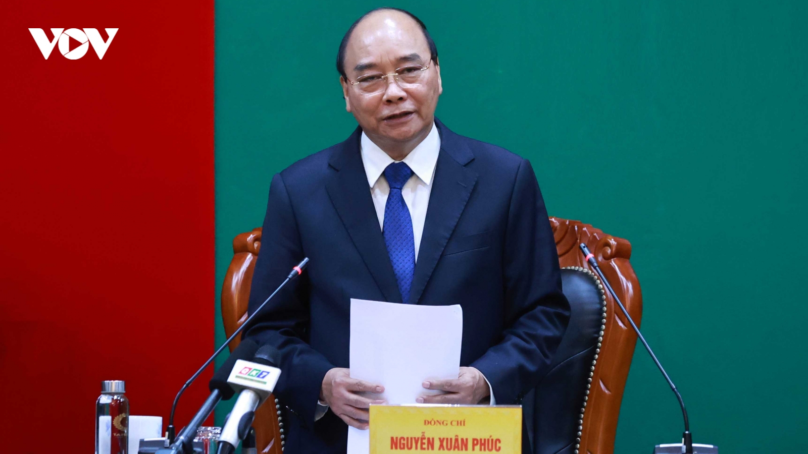 Chủ tịch nước kiểm tra công tác sẵn sàng chiến đấu tại Quân khu 7