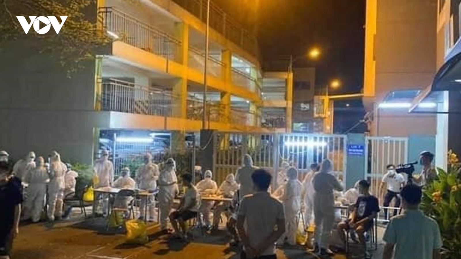 Bắc Ninh lập khu cách ly 1.300 người trong ký túc xá công ty Canon