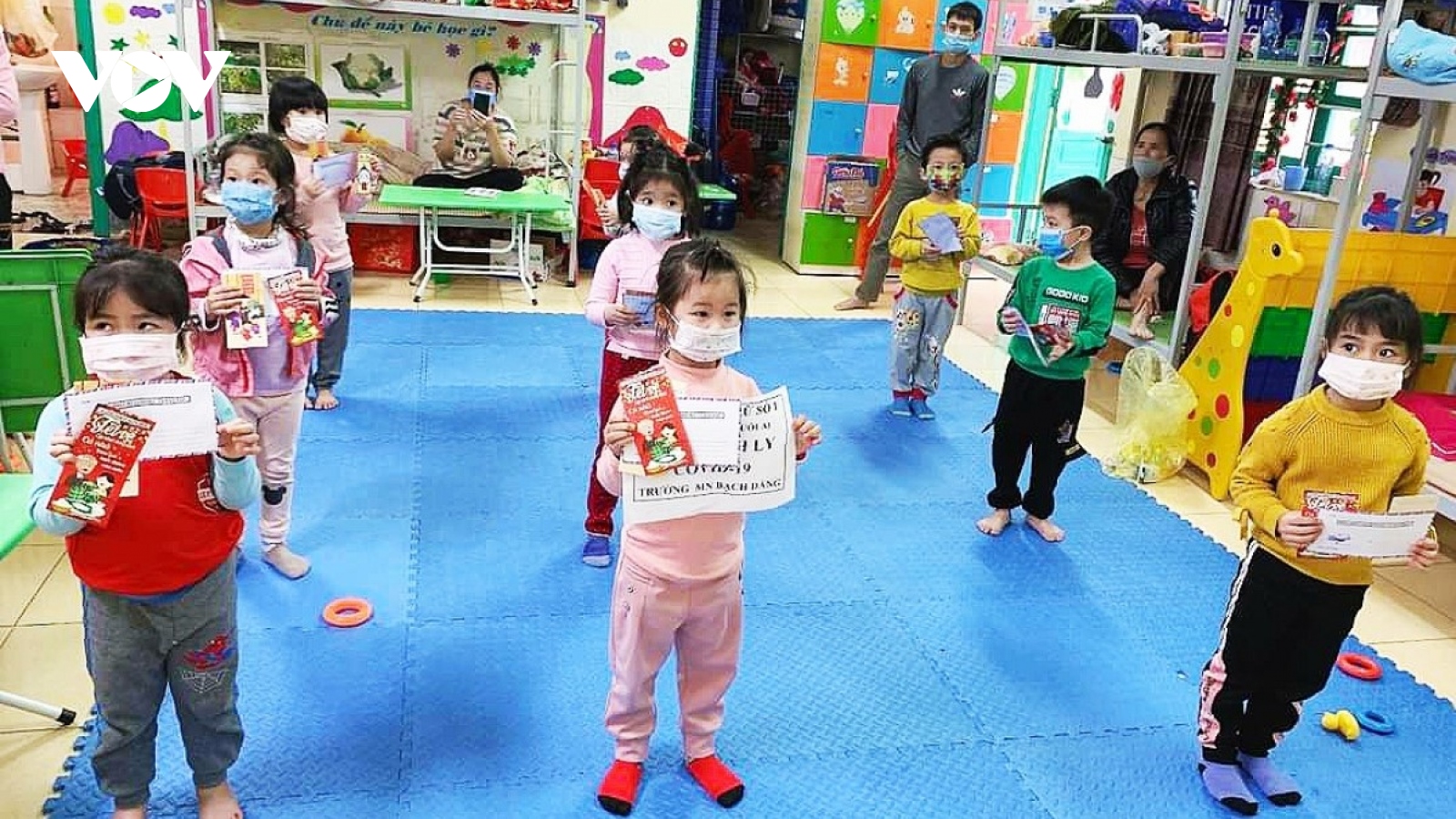 Trẻ em từ 0-16 tuổi cách ly do Covid-19 được miễn phí tiền ăn