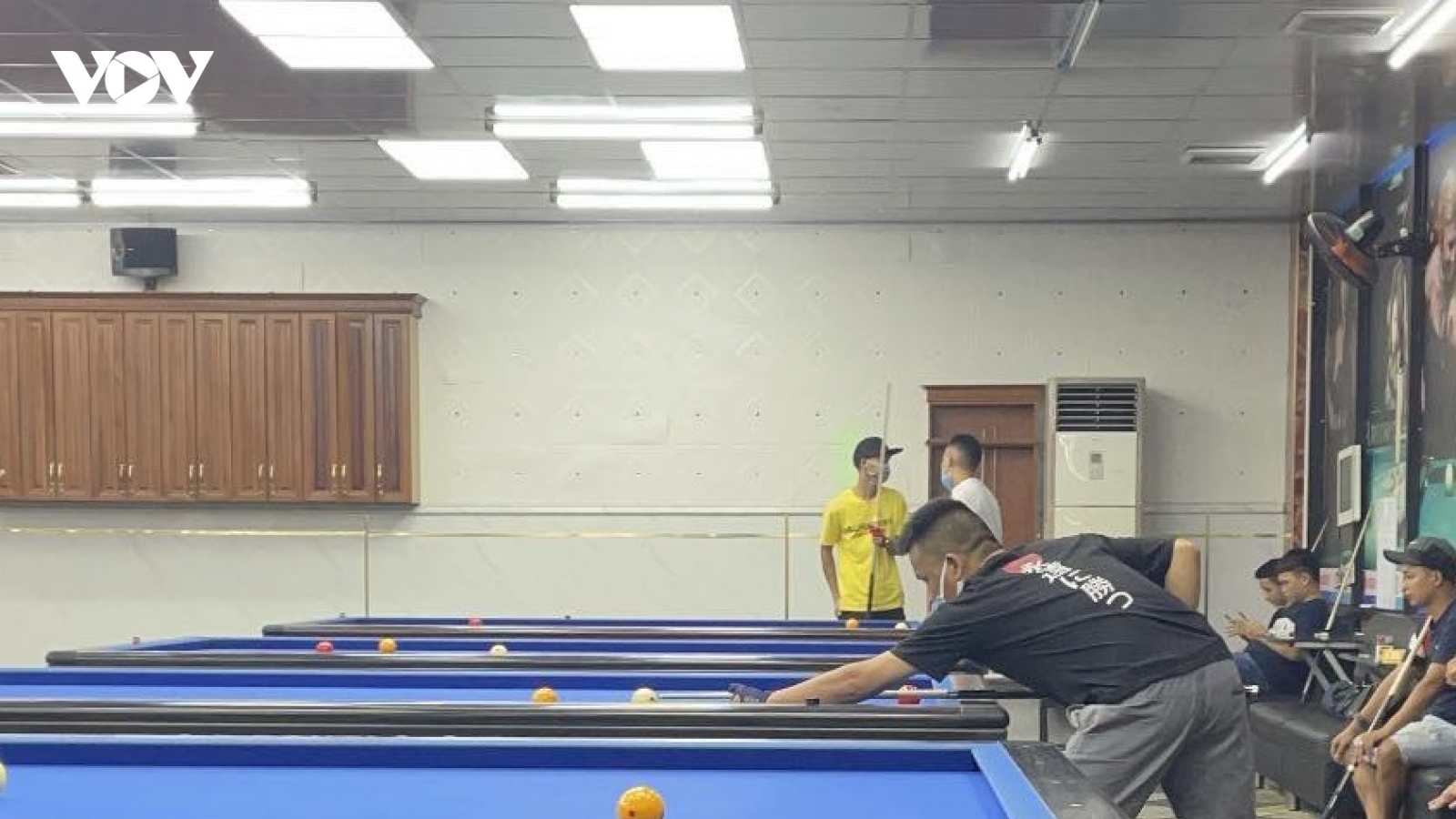 Xử lý chủ tiệm billiards vì vi phạm quy định phòng, chống dịch Covid–19