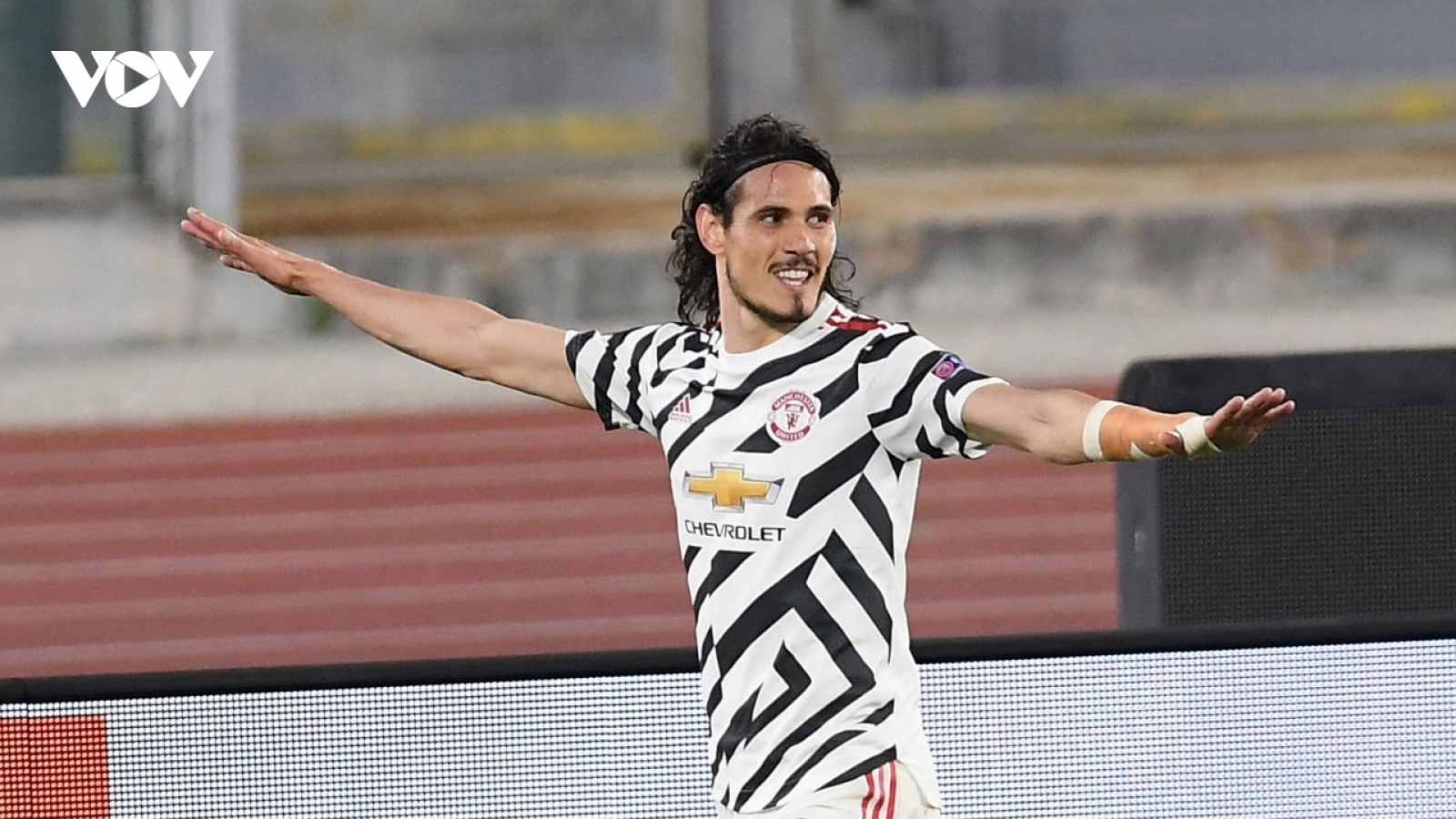 Cavani lập kỷ lục ấn tượng sau khi giúp MU vào chung kết Europa League