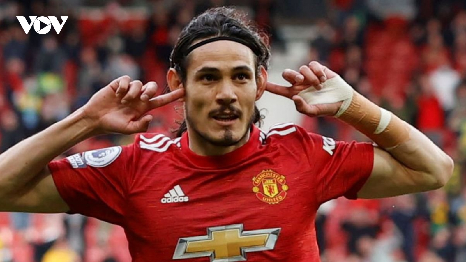 Cavani khó hiểu với quyết định của MU cũng như BTC Ngoại hạng Anh