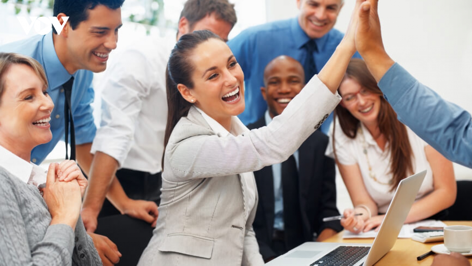 Nghệ thuật xây dựng mối quan hệ tốt đẹp với đồng nghiệp