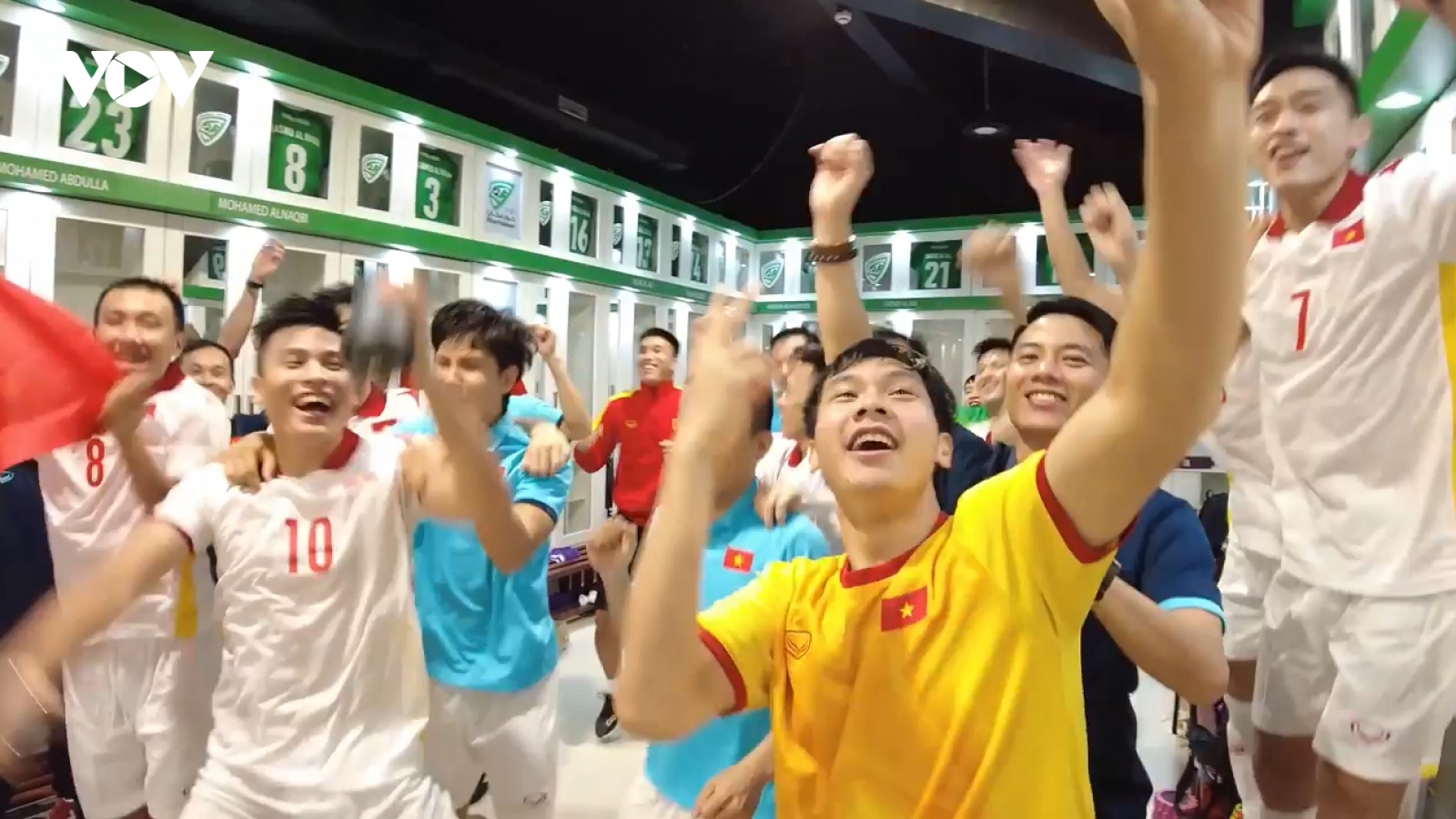 ĐT Futsal Việt Nam ăn mừng cuồng nhiệt sau khi giành vé dự World Cup