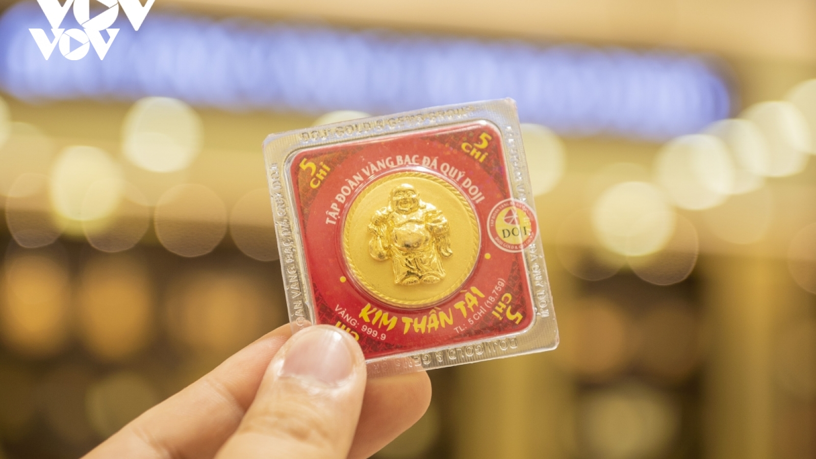 Giá vàng trong nước tăng mạnh, vượt mốc 57 triệu đồng/lượng