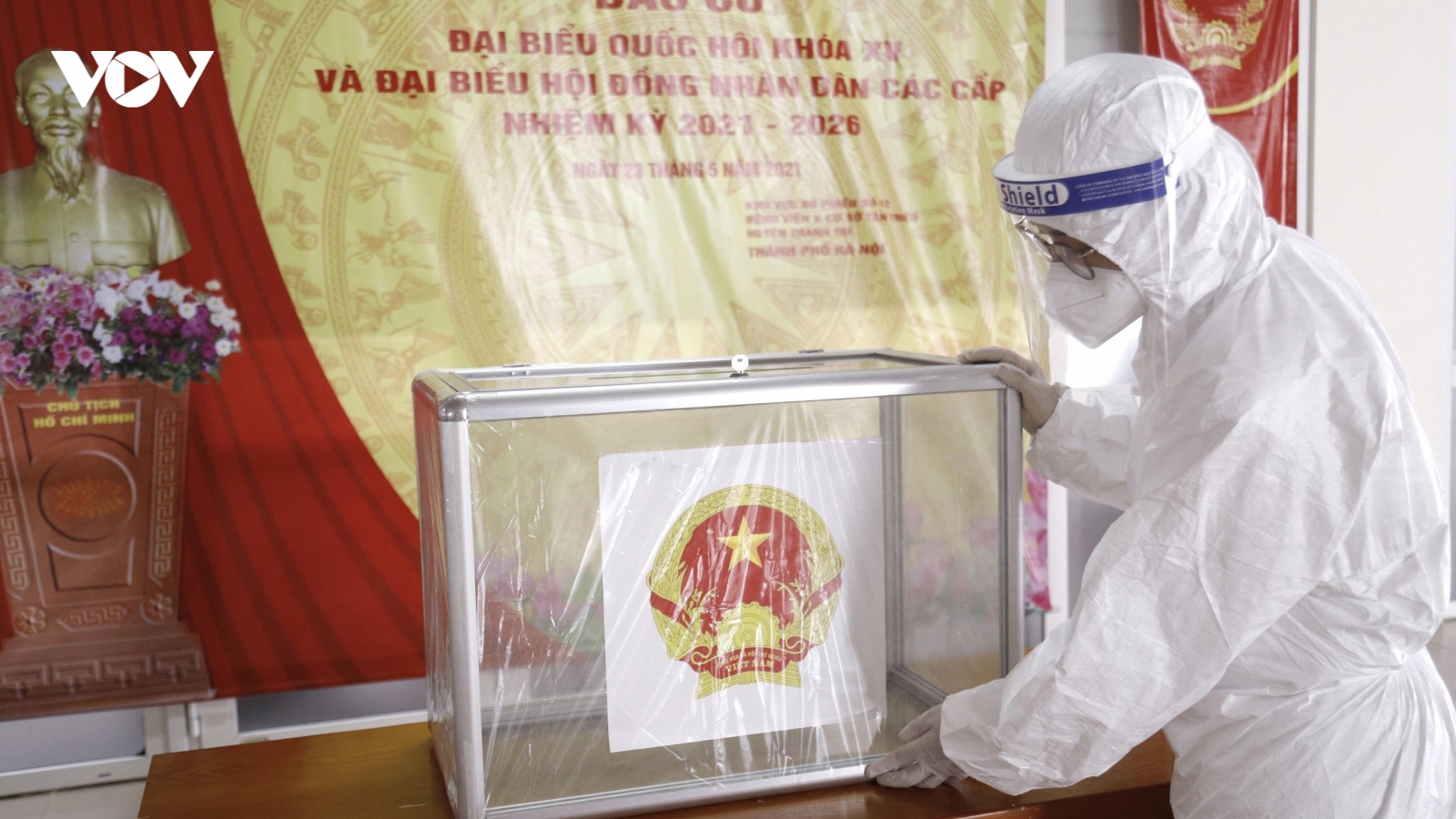 “Bảo đảm bầu cử an toàn và tiêm vaccine miễn phí cho toàn dân”