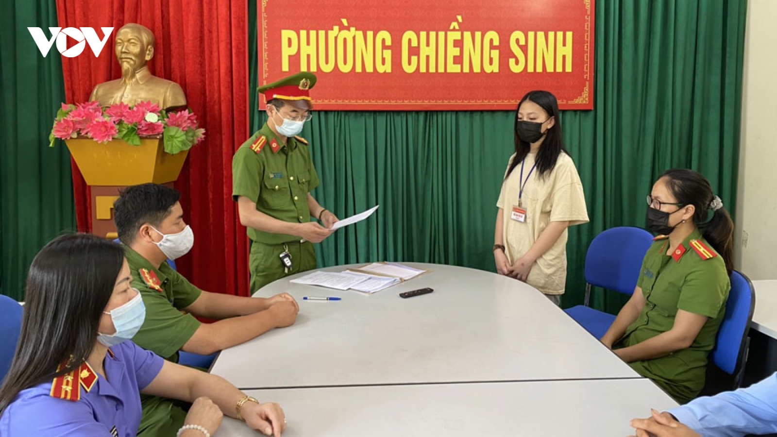 Lừa đảo bán hàng online, bị người làm thuê tống tiền