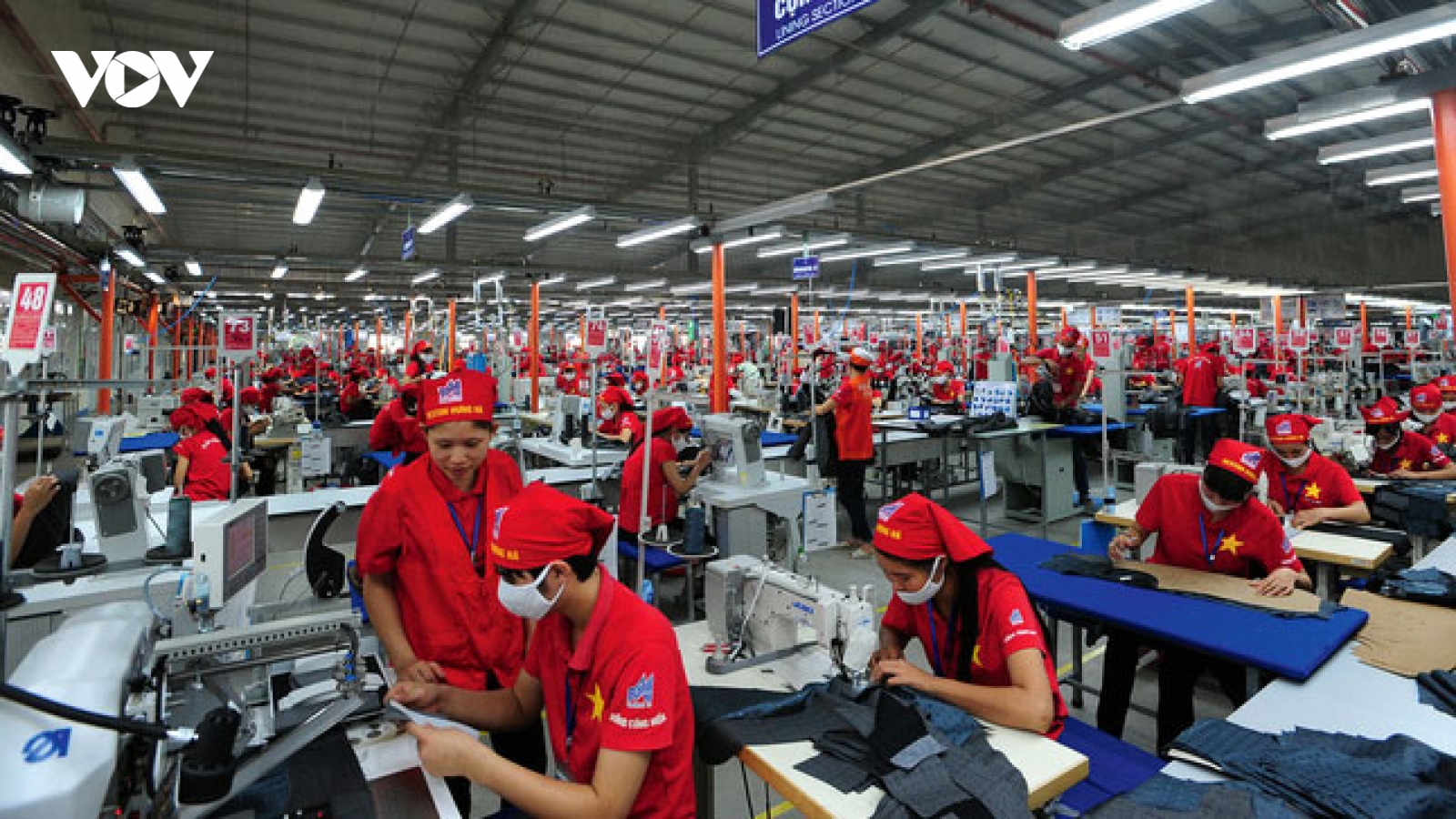 Doanh nghiệp căng mình chống dịch đảm bảo sản xuất kinh doanh
