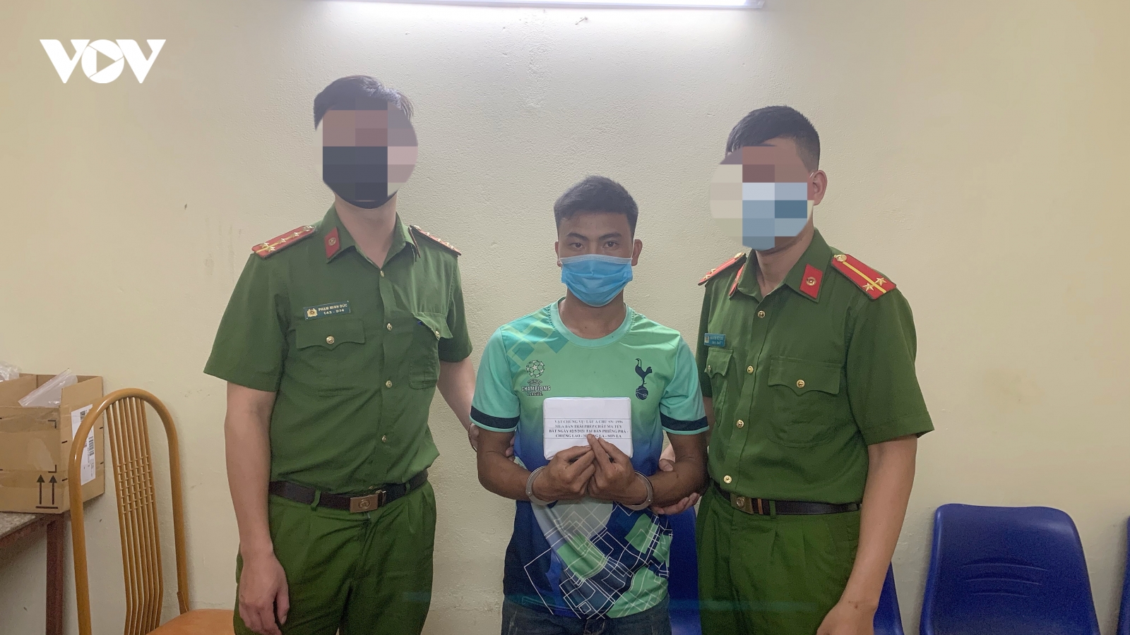 Bắt giữ đối tượng mua 2 bánh heroin từ Điện Biên về Hà Nội bán kiếm lời