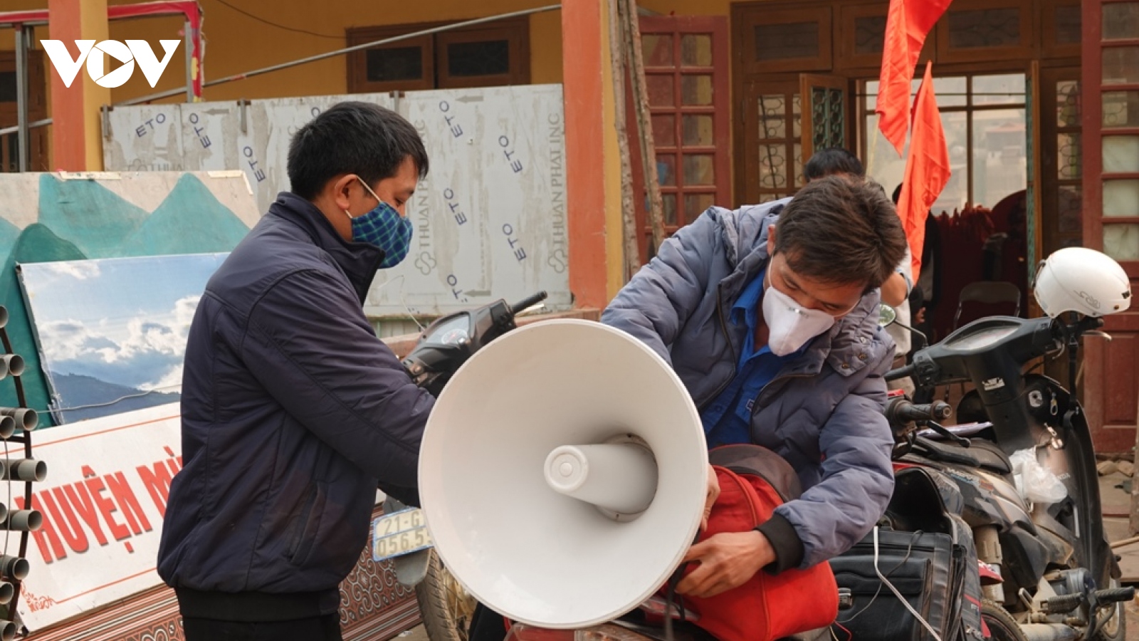 Đồng bào Mông ở Mù Cang Chải mong đến ngày đi bỏ phiếu 