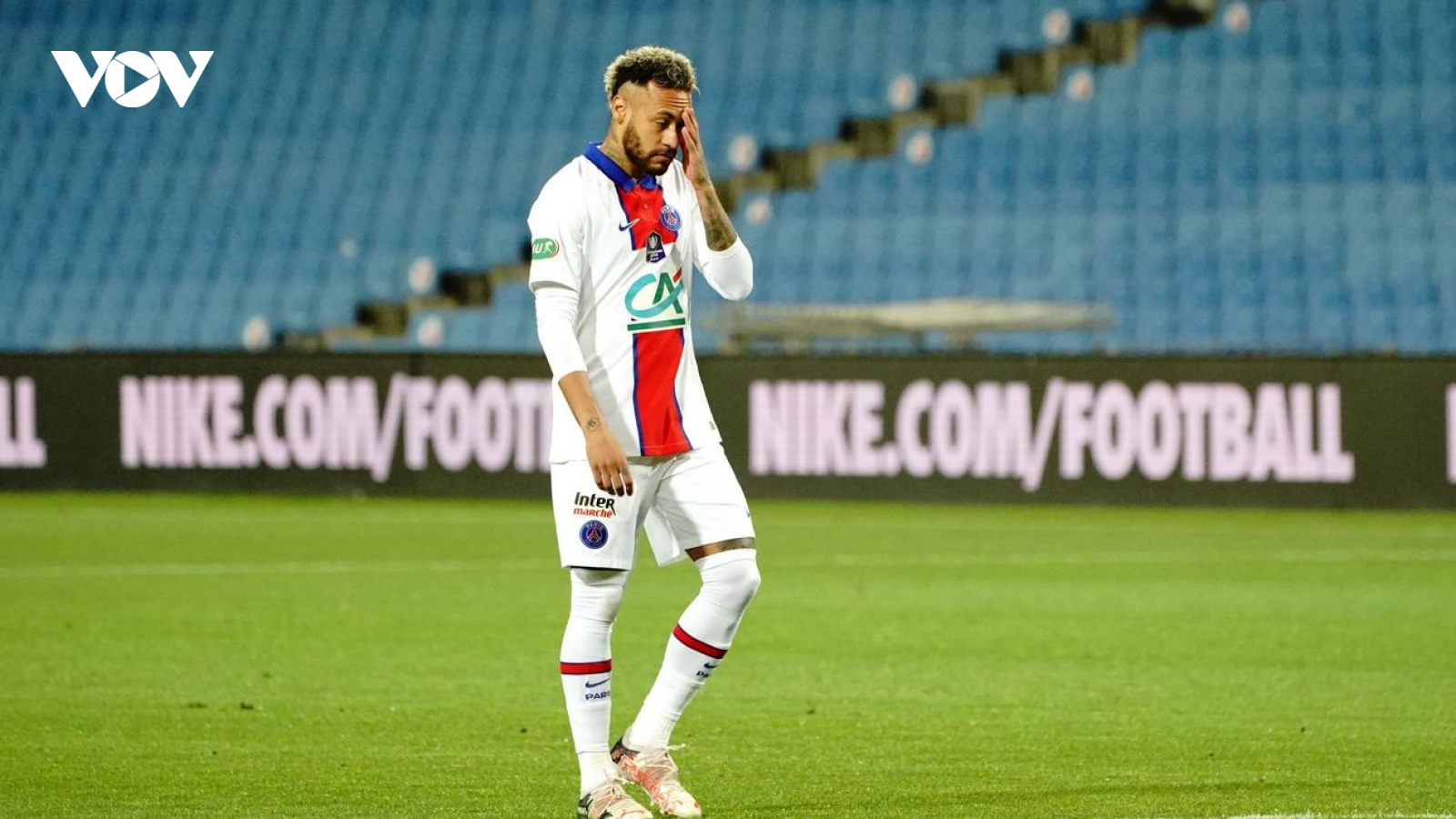 Neymar bức xúc khi bị treo giò ở trận đấu quan trọng nhất mùa giải của PSG