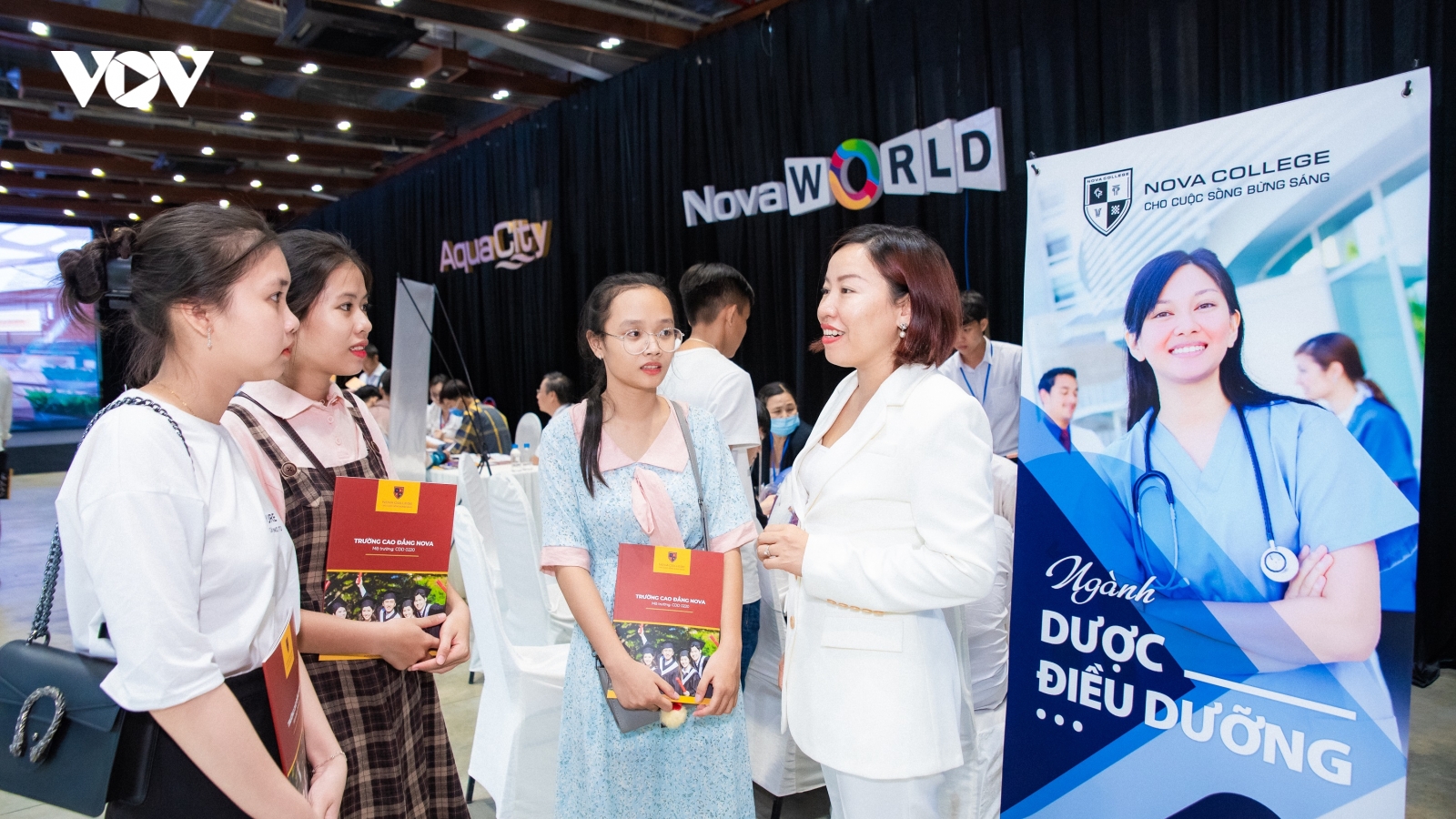 Cao đẳng Nova thúc đẩy hợp tác trong nước và quốc tế, nâng tầm chất lượng đào tạo