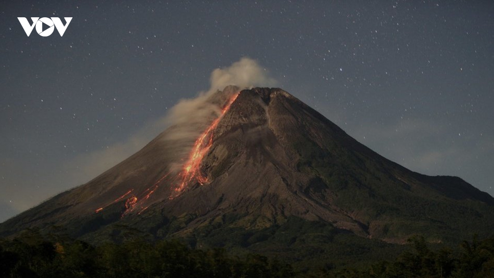 Núi lửa Merapi của Indonesia tiếp tục phun trào