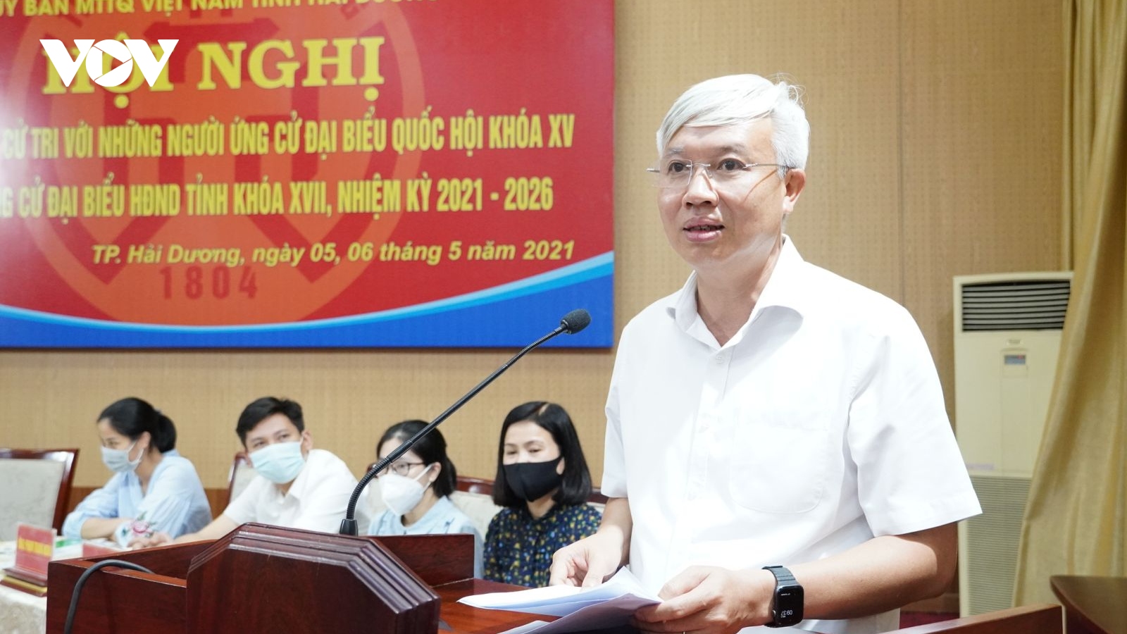 Ứng viên ĐBQH và đại biểu HĐND tỉnh Hải Dương tiếp xúc cử tri 