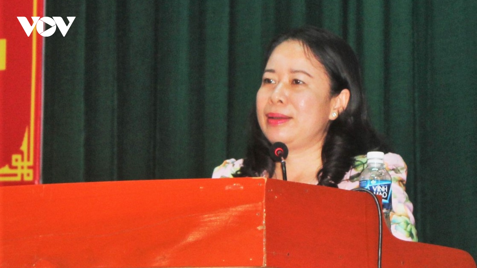 Phó Chủ tịch nước Võ Thị Ánh Xuân tiếp xúc cử tri, vận động bầu cử tại An Giang