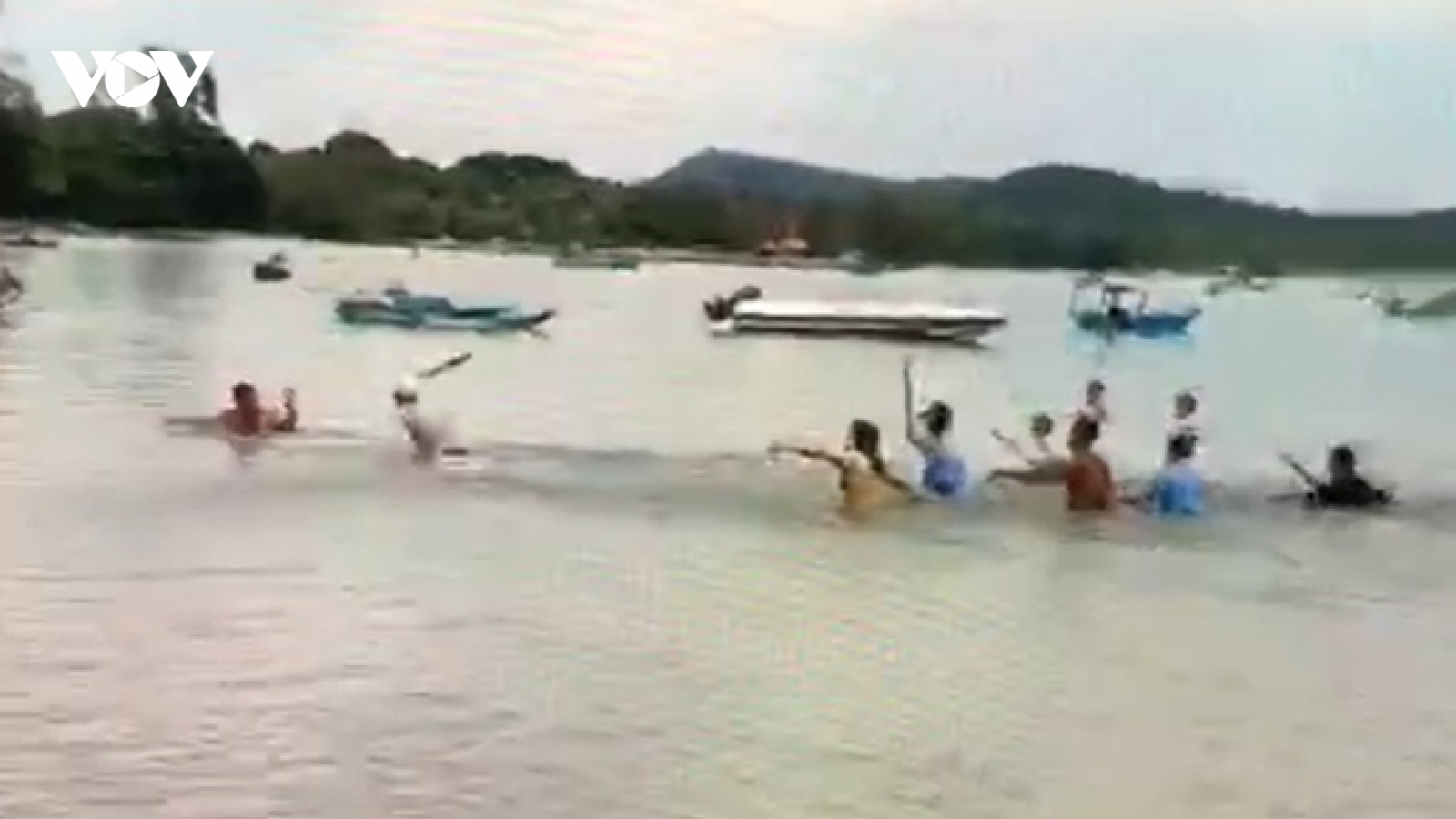 Bảo vệ khu nghỉ dưỡng ở Phú Quốc đánh 2 người gãy tay