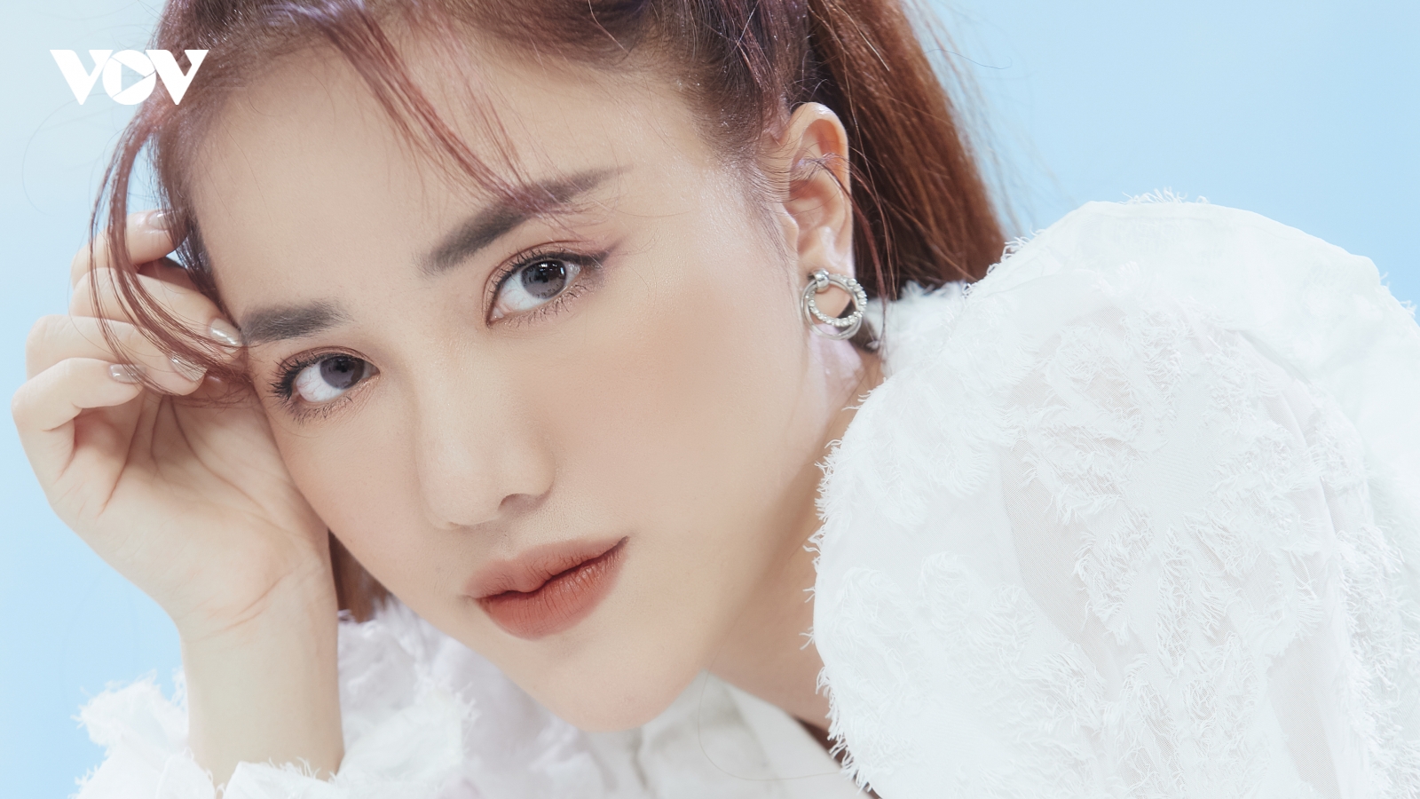 Phùng Khánh Linh tung ca khúc được yêu thích nhất album "Yesteryear" mừng sinh nhật