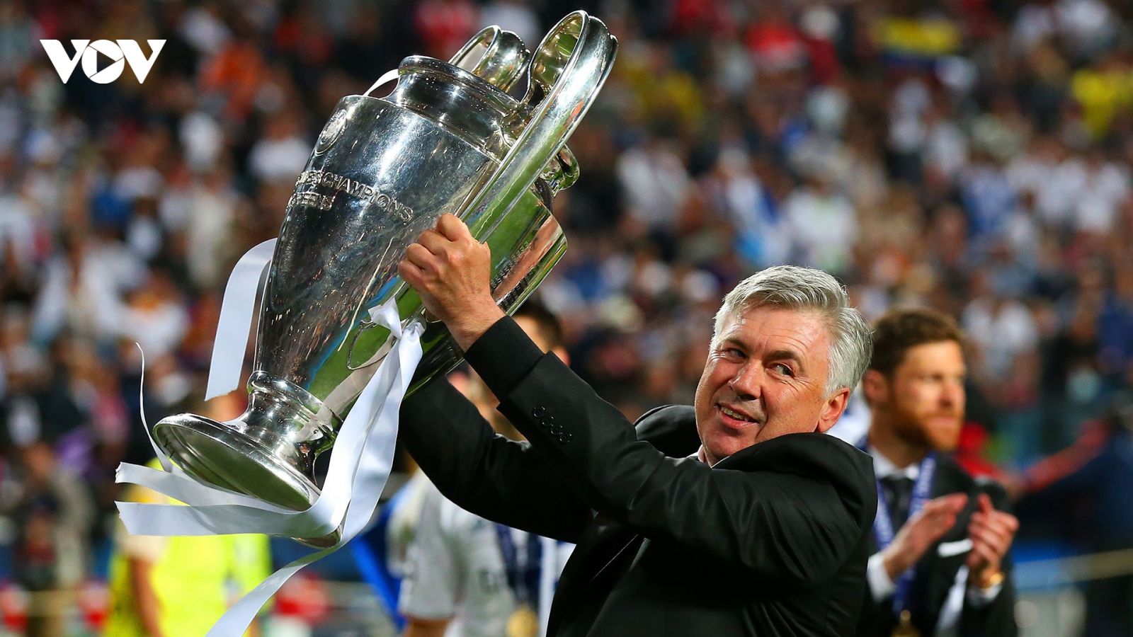 Real Madrid thay thế Zinedine Zidane bằng thầy cũ Carlo Ancelotti