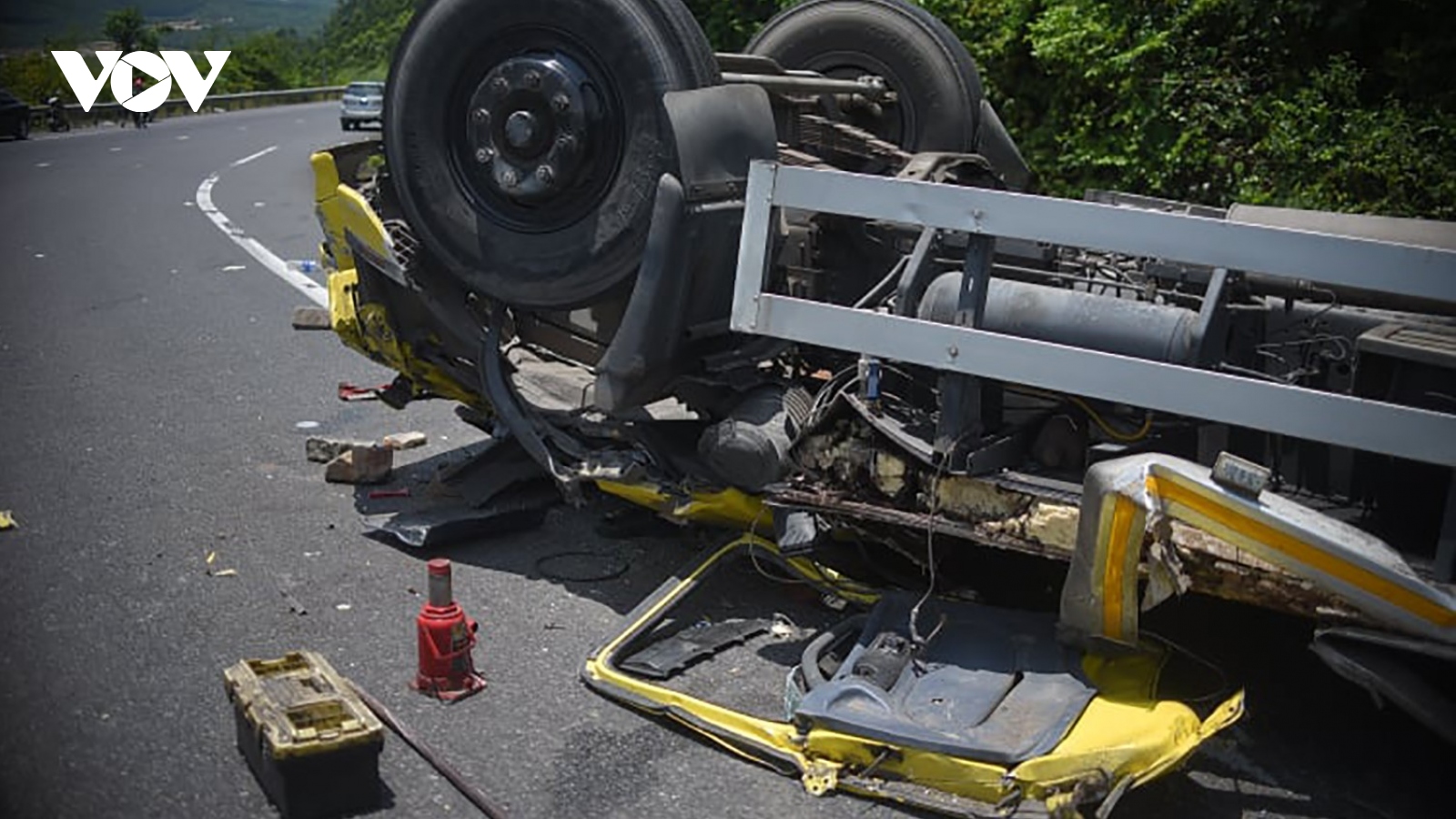 Tai nạn giao thông trên đèo Cù Mông làm 2 người tử vong