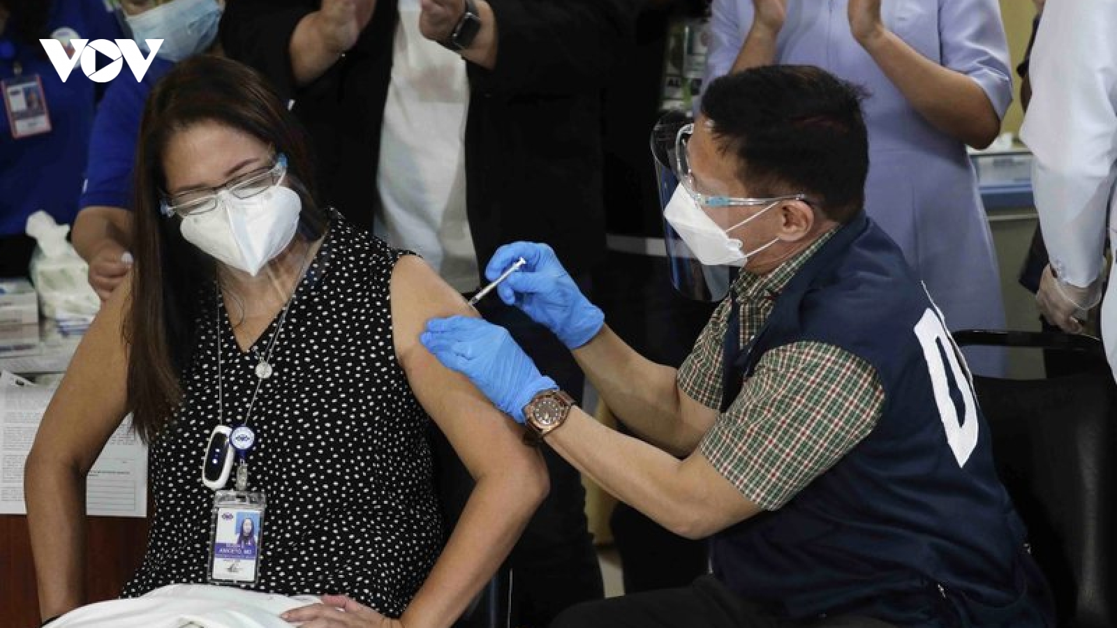 Philippines đứng thứ 9 Đông Nam Á về tỷ lệ tiêm chủng vaccine COVID-19