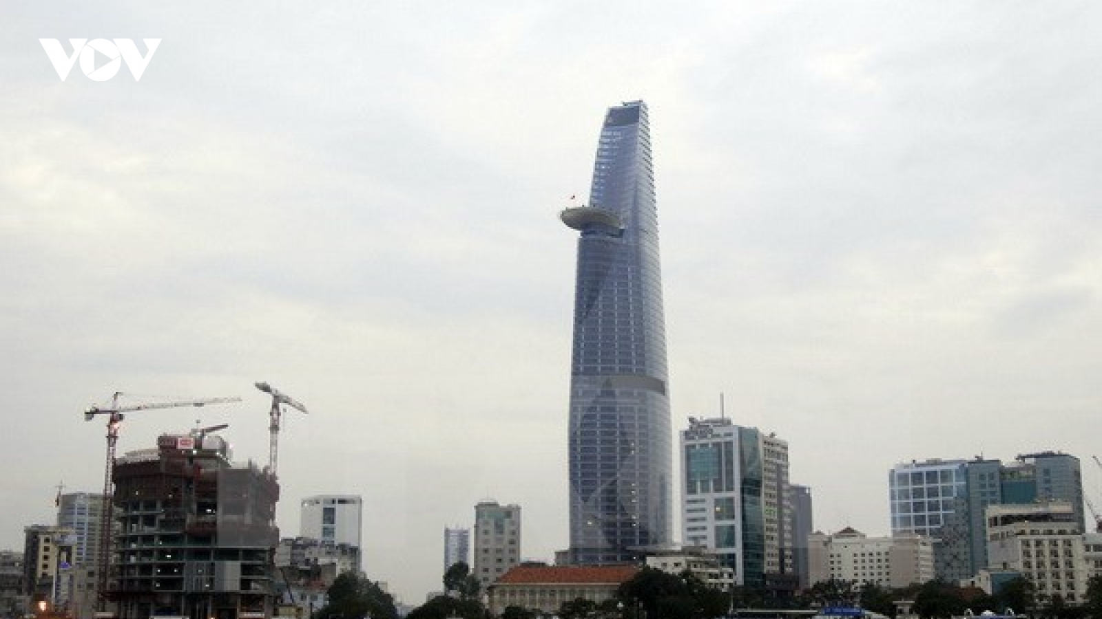 Thực hiện mục tiêu kép, kinh tế TP HCM tăng trưởng khá