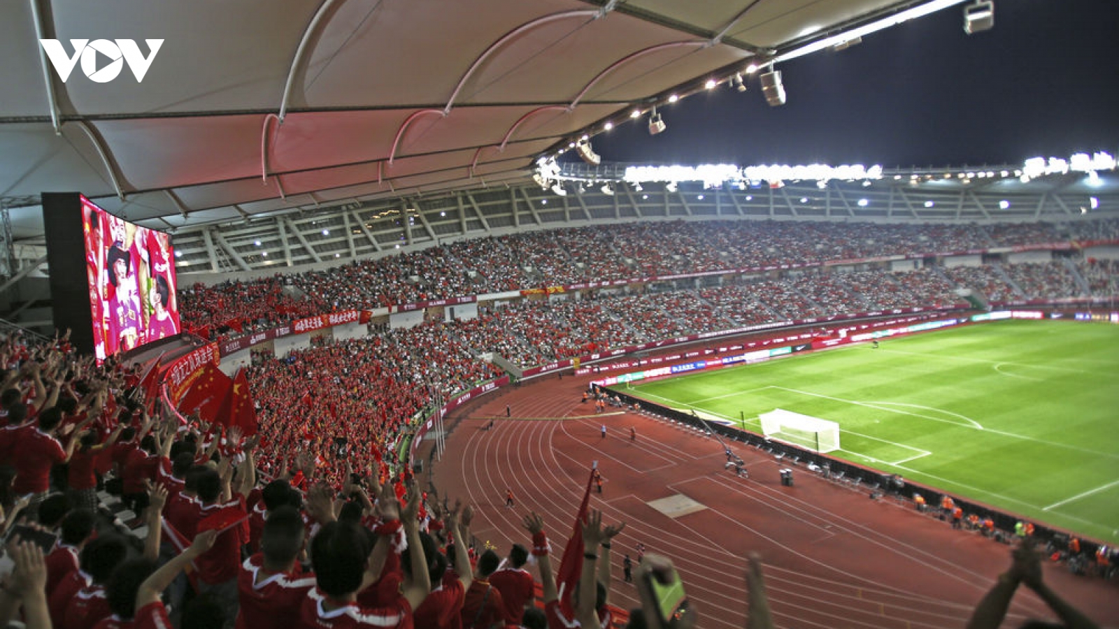 Ba vạn khán giả đến theo dõi ĐT Trung Quốc "hủy diệt" Guam ở vòng loại World Cup 2022