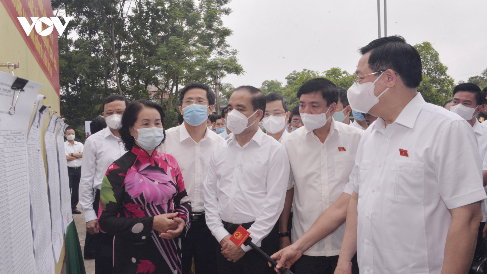 Chủ tịch Quốc hội: Không thể để điểm bầu cử là nơi lây nhiễm Covid-19