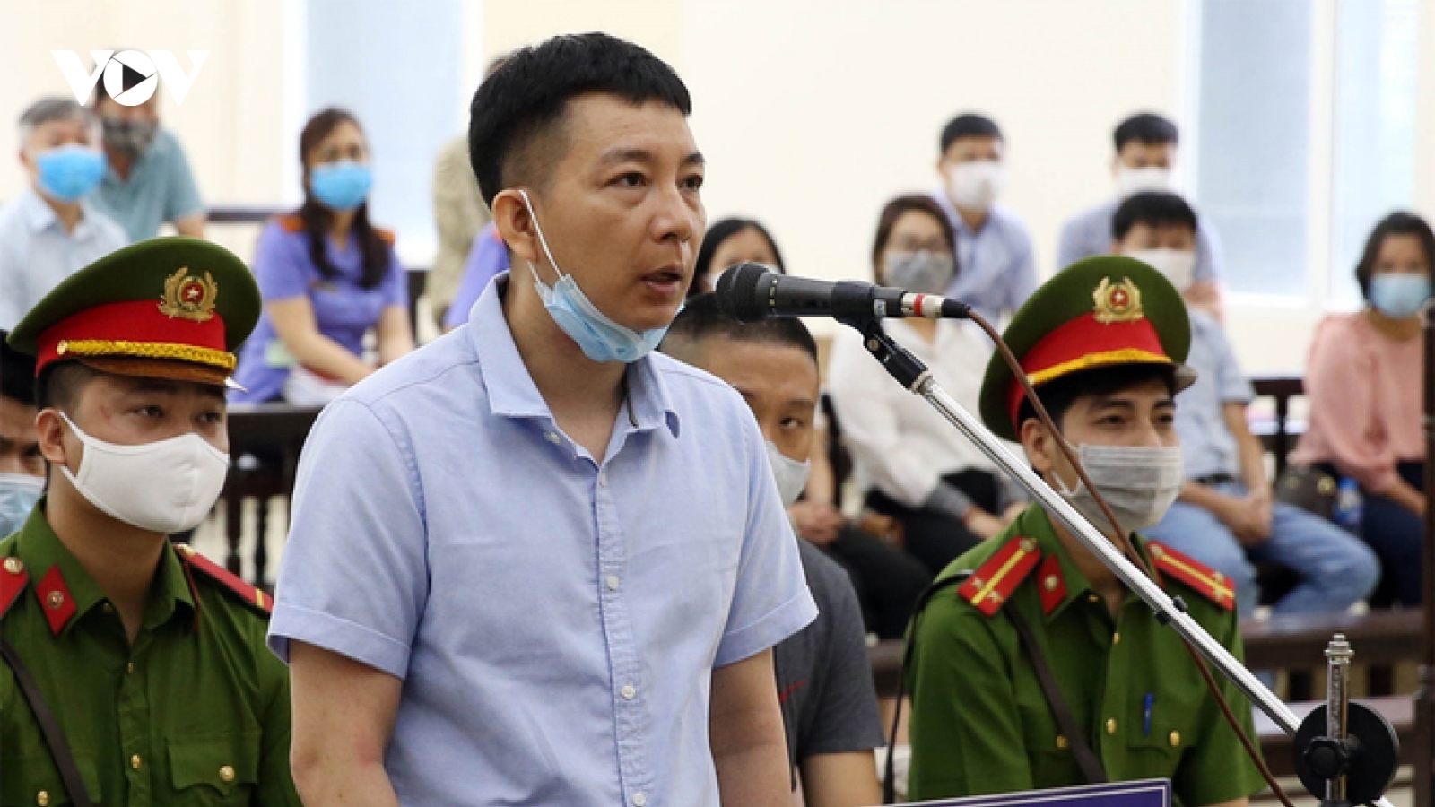 Bị cáo vụ Nhật Cường: "Bố mẹ già đau xót khi hai anh em đối diện án tù"