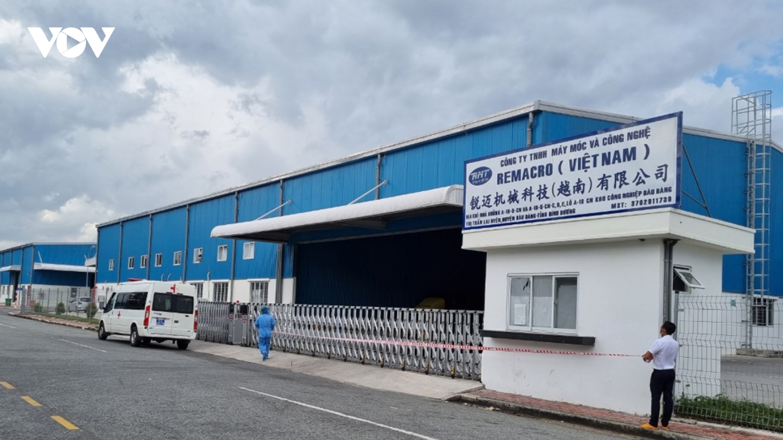 Bình Dương: Nam thanh niên F1 trốn cách ly vào làm việc cả công ty bị phong tỏa