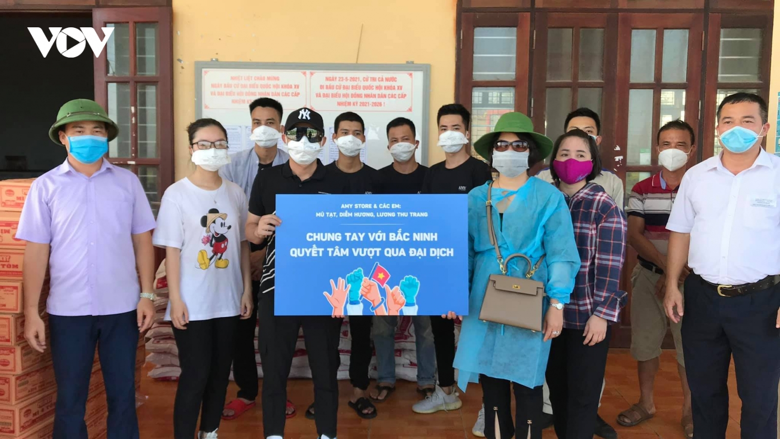 Việt Anh, Thu Trang... kêu gọi, ủng hộ Quỹ vaccine phòng Covid-19