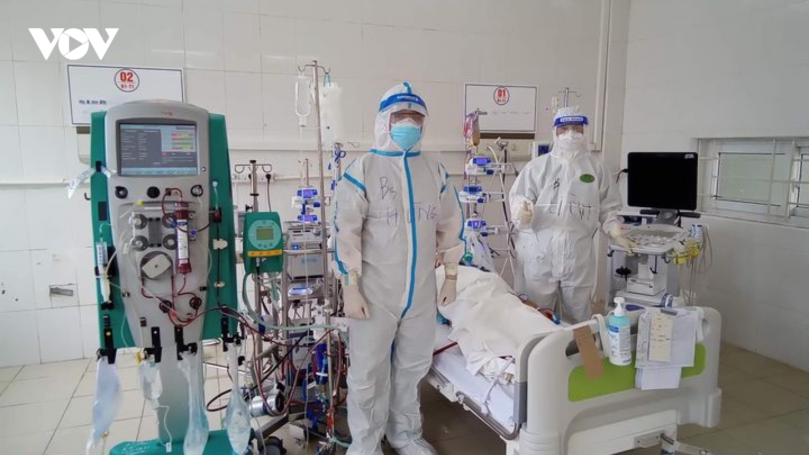 Hai bệnh nhân COVID-19 nặng tại Bắc Giang phải đặt ECMO