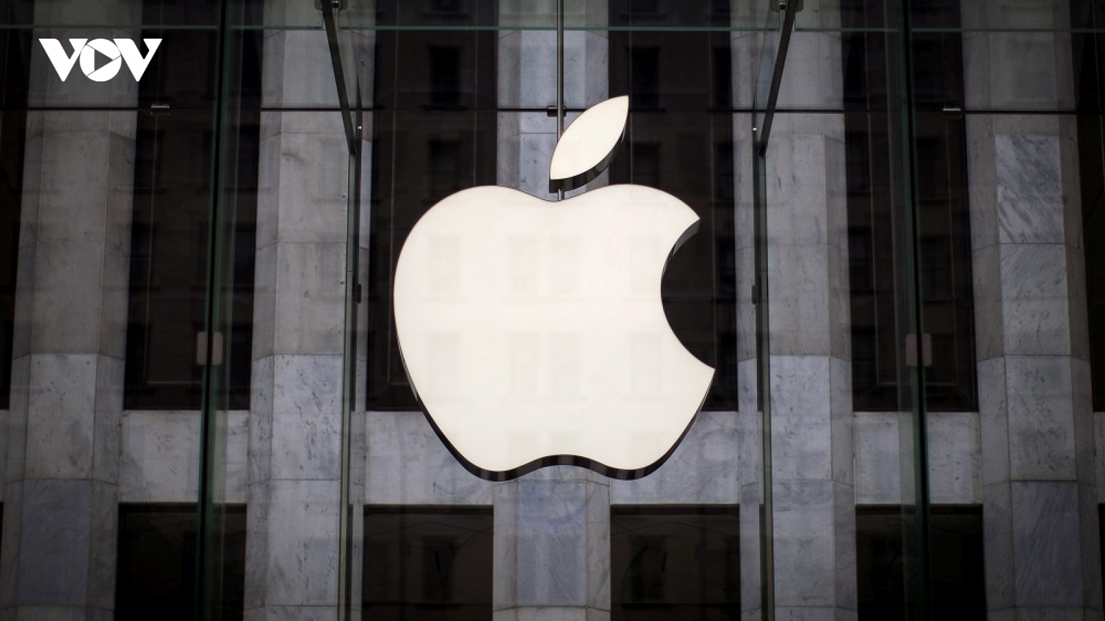 Apple muốn gắn camera trên người nhân viên để ngăn rò rỉ thông tin
