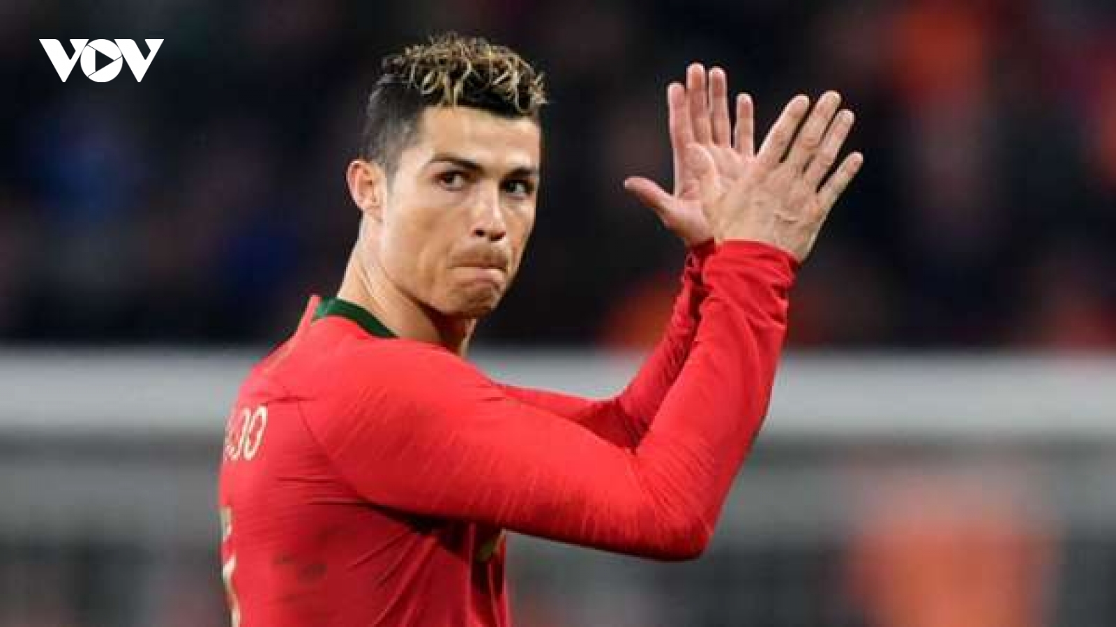 “Cristiano Ronaldo là cầu thủ xuất sắc nhất lịch sử bóng đá”