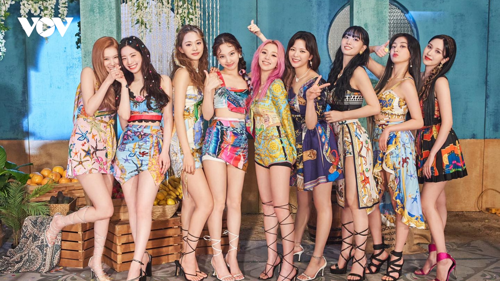 Album mới của TWICE lọt top 6 bảng xếp hạng Billboard 200