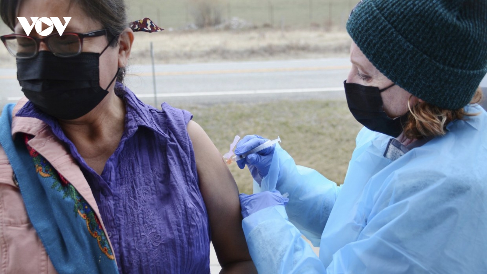 Bộ tộc Blackfeet (Mỹ) đẩy lùi Covid-19 nhờ tiêm vaccine cho 98% dân số