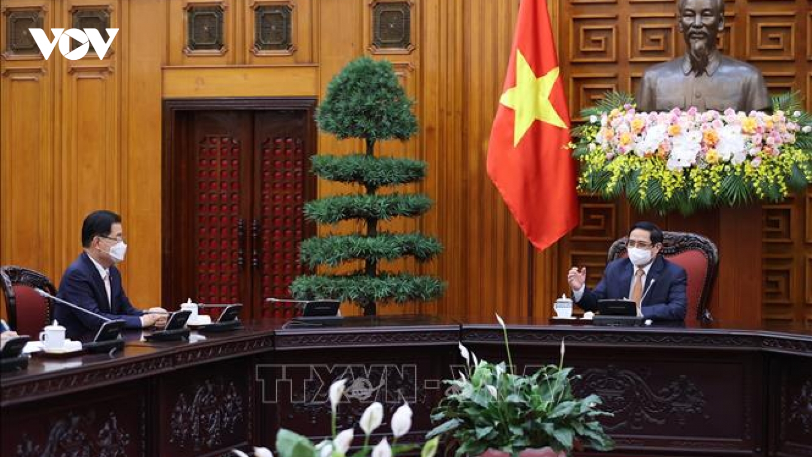 Thủ tướng Phạm Minh Chính tiếp Bộ trưởng Ngoại giao Hàn Quốc Chung Eui Yong