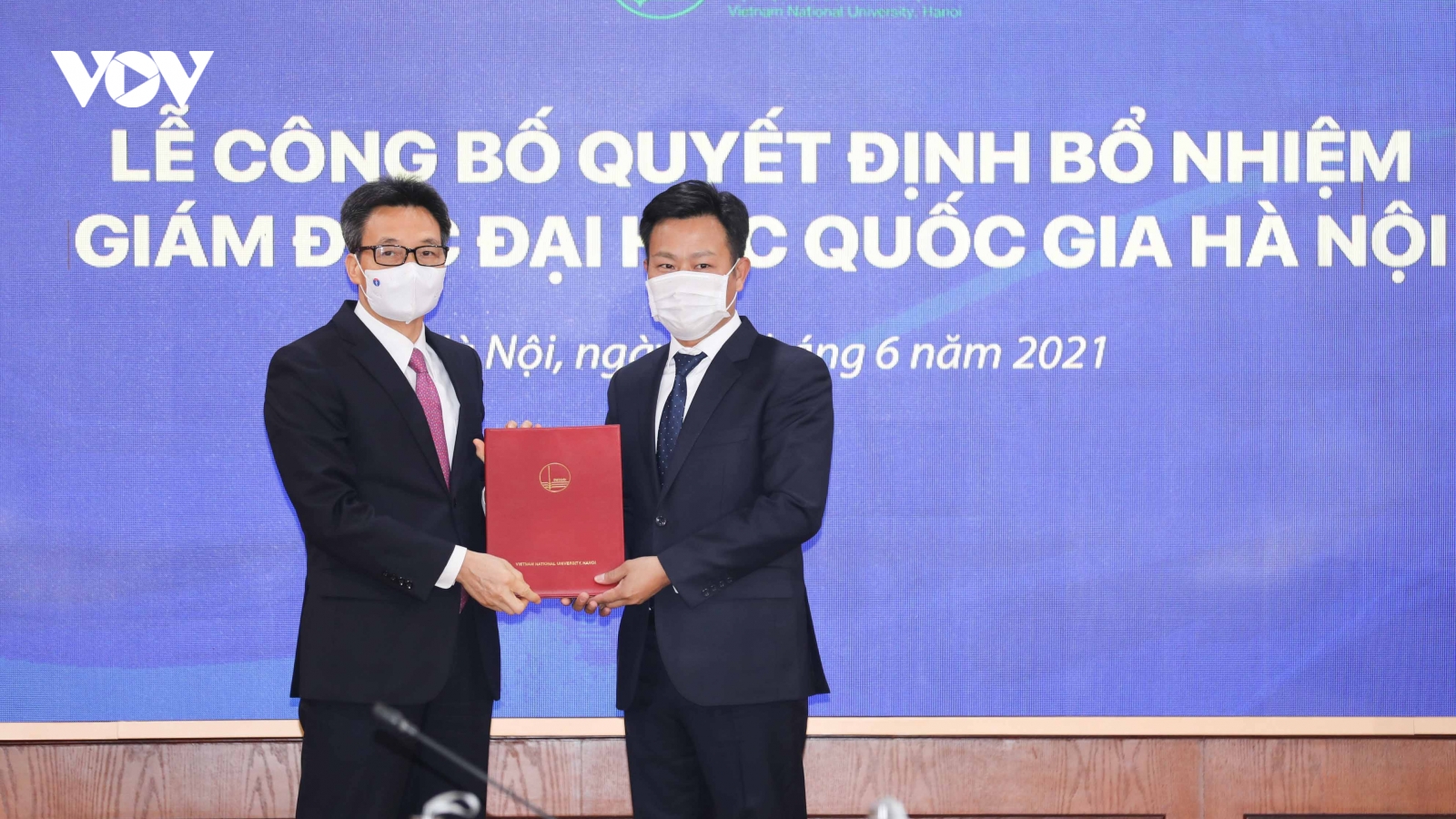 Trao quyết định bổ nhiệm tân Giám đốc Đại học Quốc gia Hà Nội