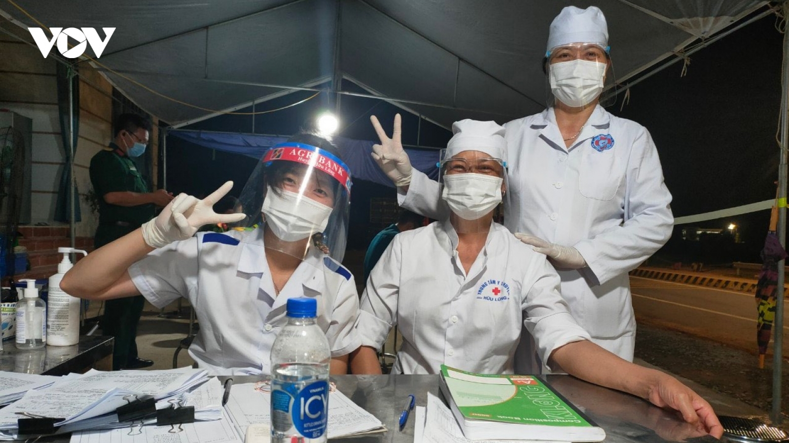 Sức trẻ ngành Y nơi tuyến đầu chống dịch