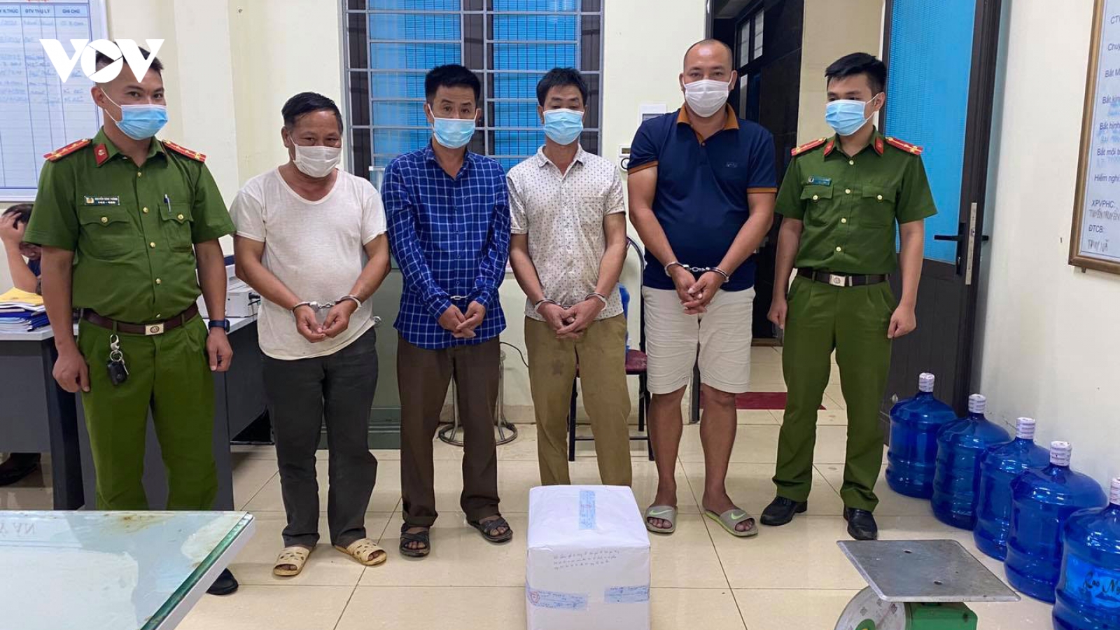 4 đối tượng vận chuyển xương động vật quý hiếm, nghi là xương hổ