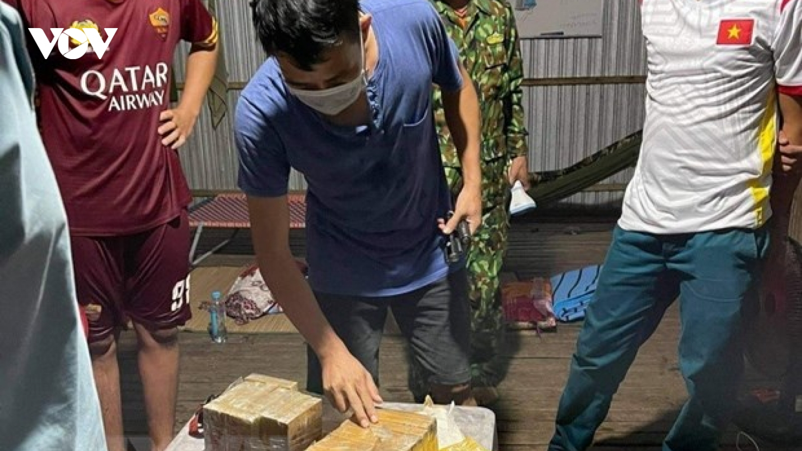 Điều tra mở rộng vụ vận chuyển hơn 7kg ma tuý qua biên giới ở An Giang