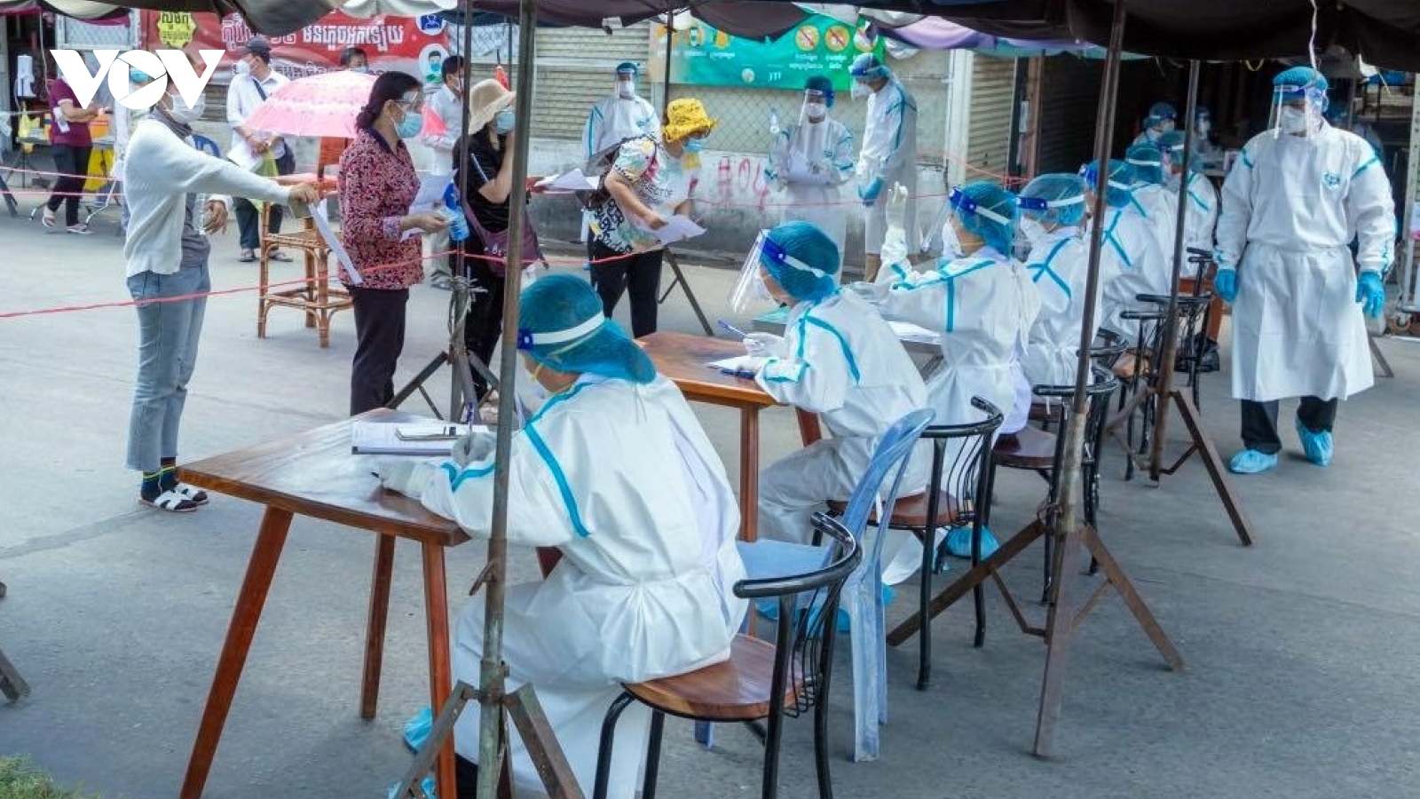Số ca Covid-19 vượt 35.000, Campuchia tiếp tục được nhận vaccine từ Trung Quốc