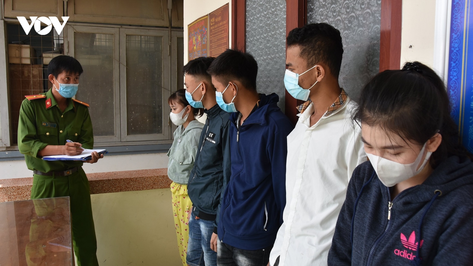Tạm giữ 7 đối tượng tụ tập sử dụng ma túy trong lúc giãn cách xã hội