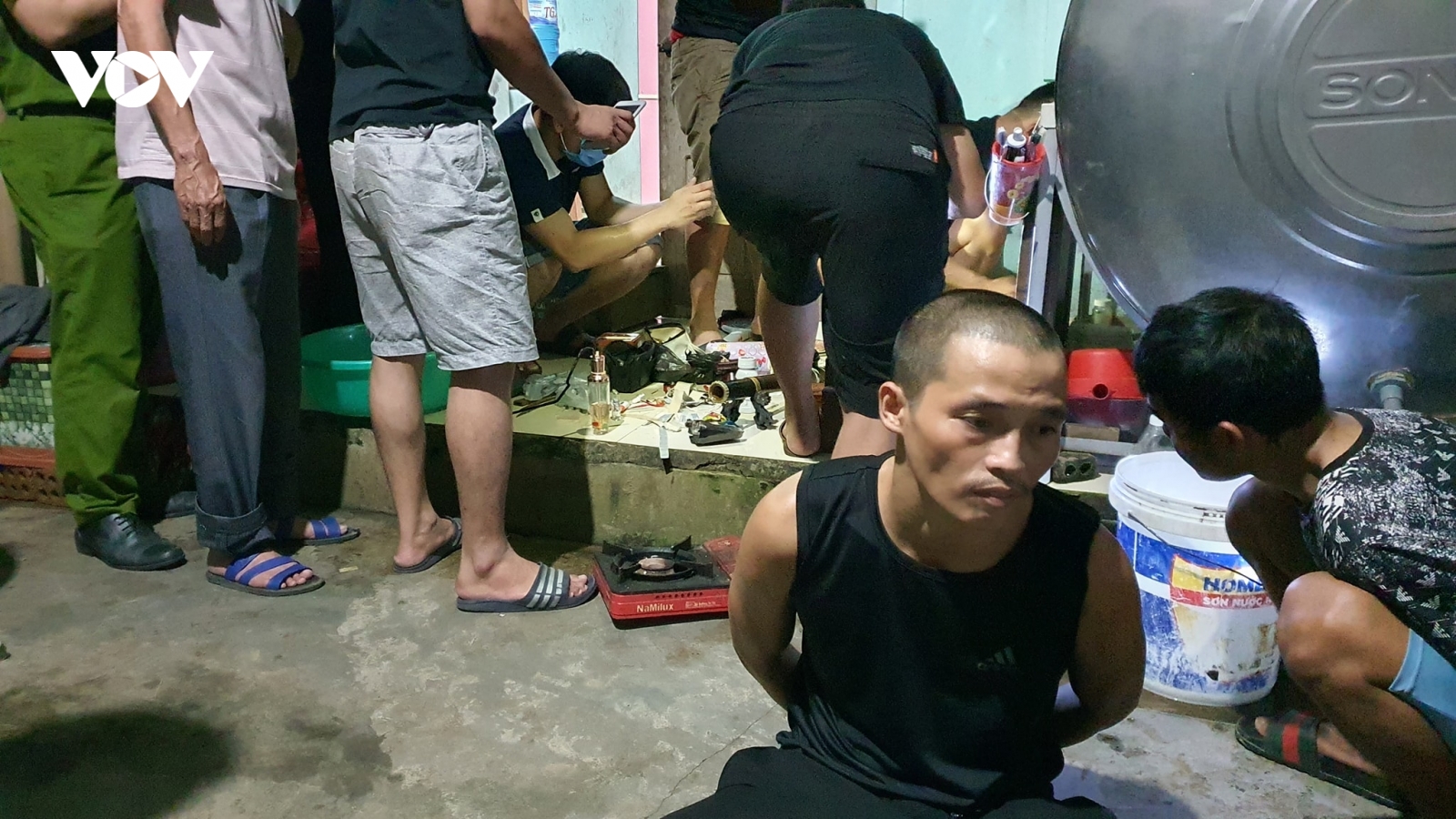 Đột kích hang ổ của “trùm” ma túy Hùng Hiến