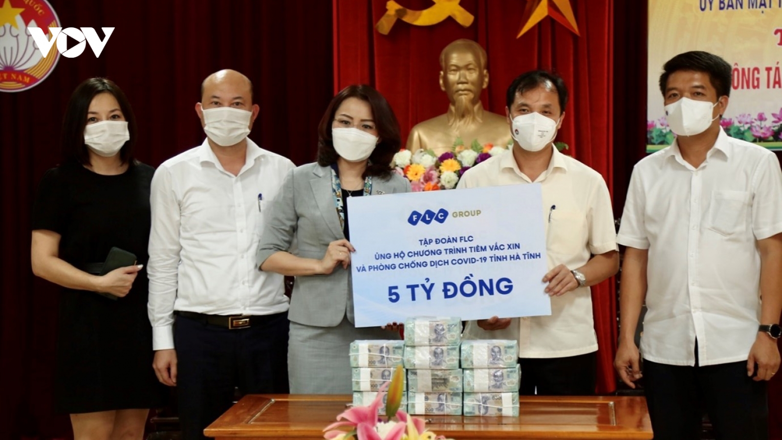 Chung tay chống dịch cùng hàng loạt tỉnh thành, FLC tiếp tục ủng hộ Hà Tĩnh 5 tỷ đồng