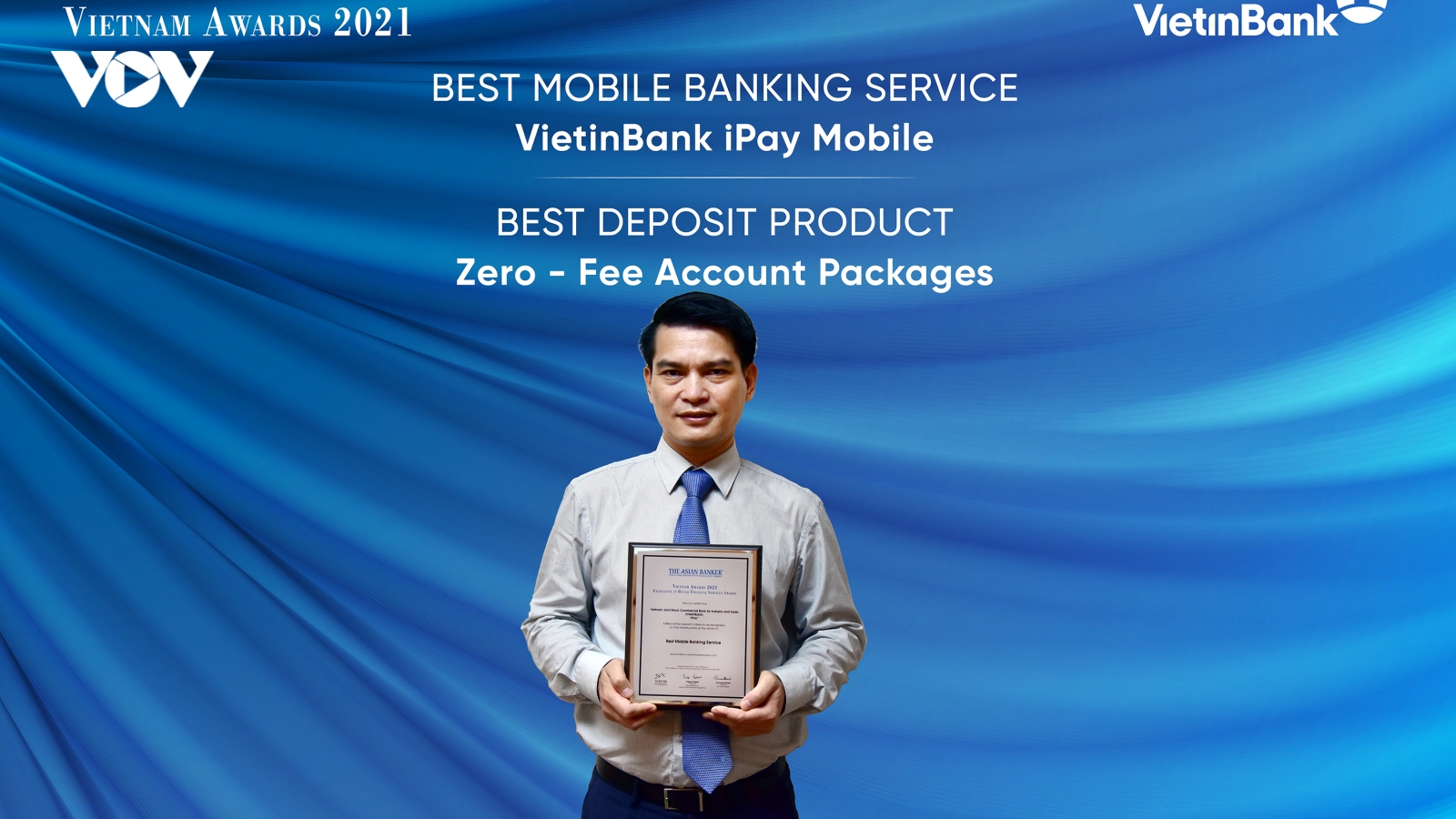 VietinBank nhận 2 giải thưởng quốc tế uy tín về ngân hàng bán lẻ