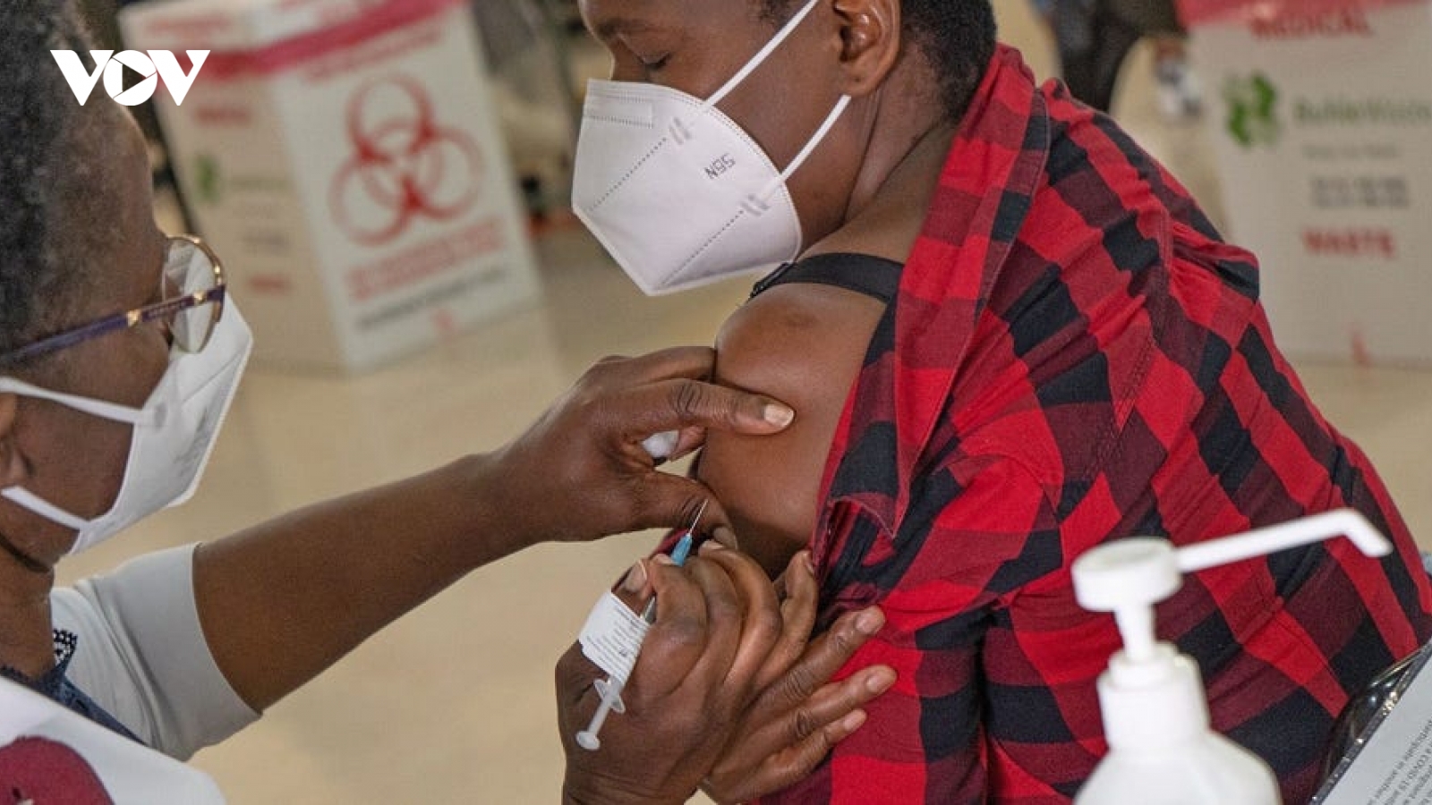 40 năm sau ca HIV đầu tiên, cuộc chiến đang bị cản trở bởi dịch Covid-19