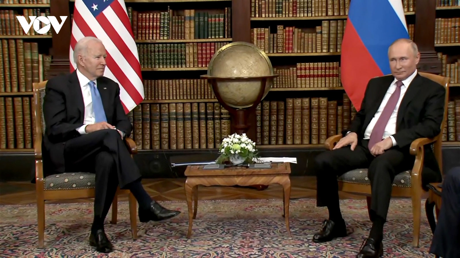 Tổng thống Mỹ Biden và Tổng thống Nga Putin lần đầu tiên hội đàm trực tiếp