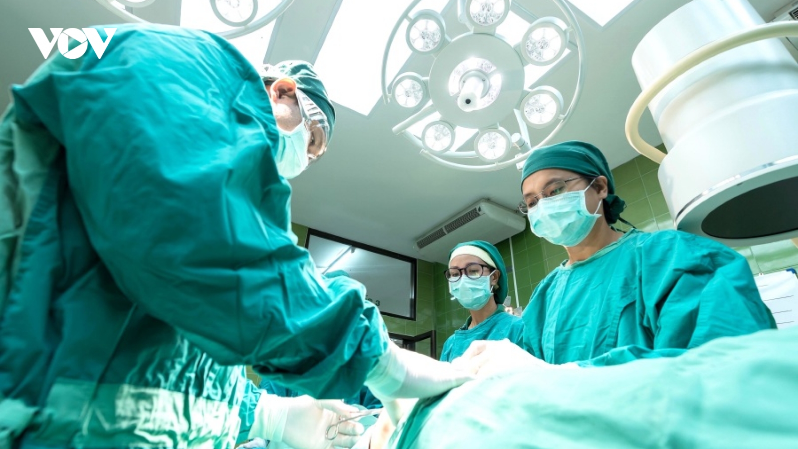 Tai nạn thương tích trong sinh hoạt rình rập trẻ em mọi lúc, mọi nơi